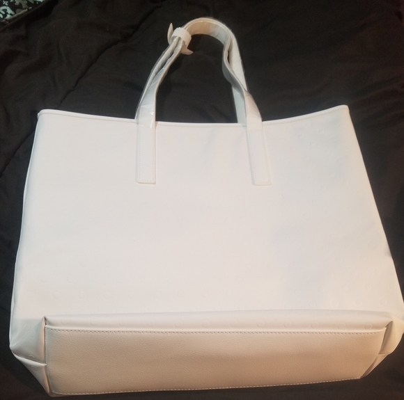 kate spade Handbags - NWT Kate Spade Fragrance Tote Bag